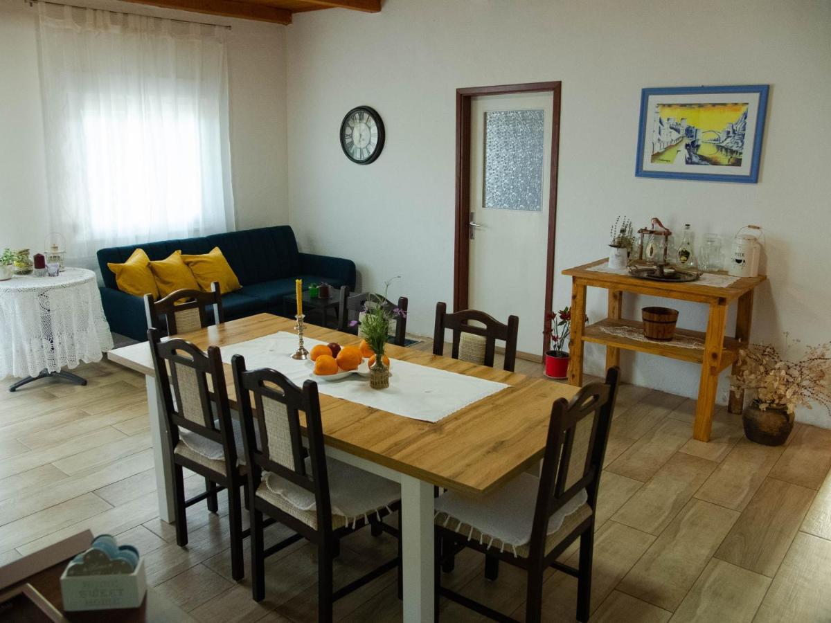 Apartment Village House Ravno ภายนอก รูปภาพ